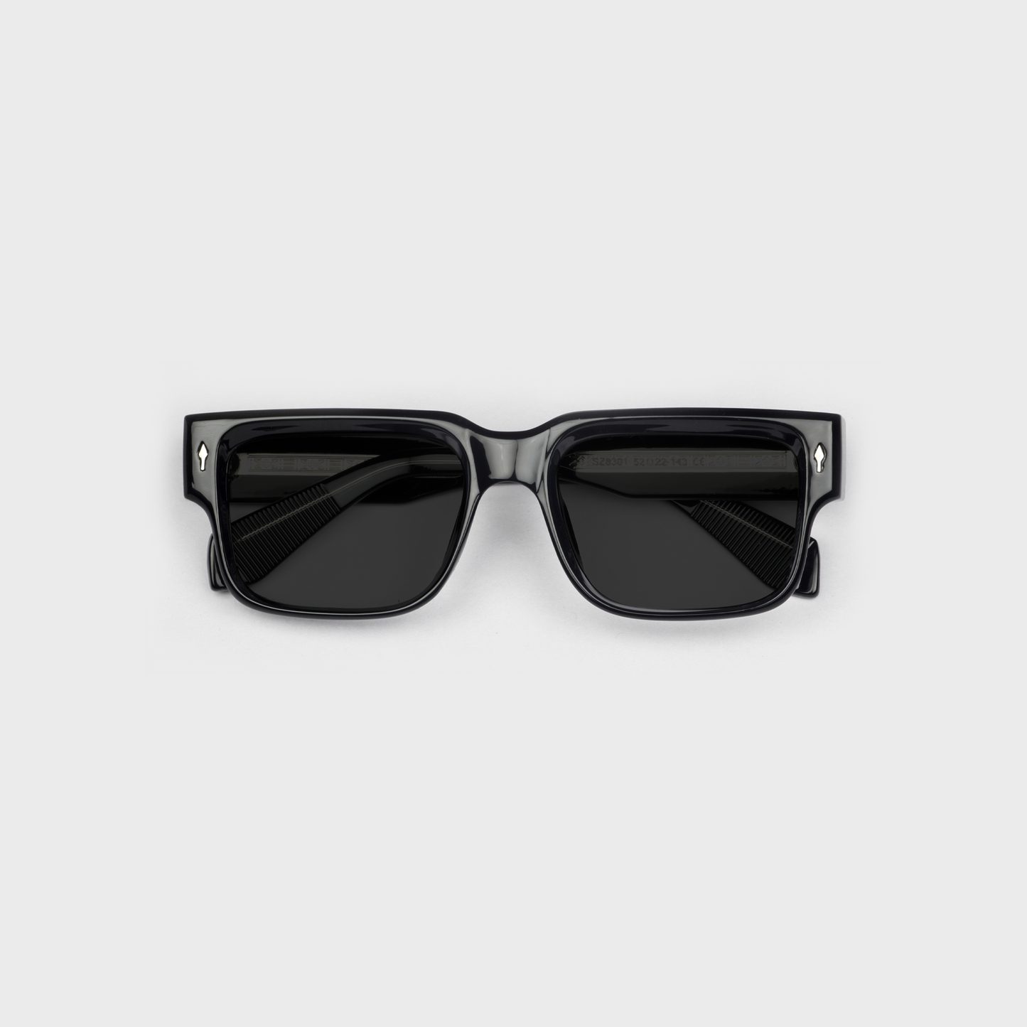 Araku // Black