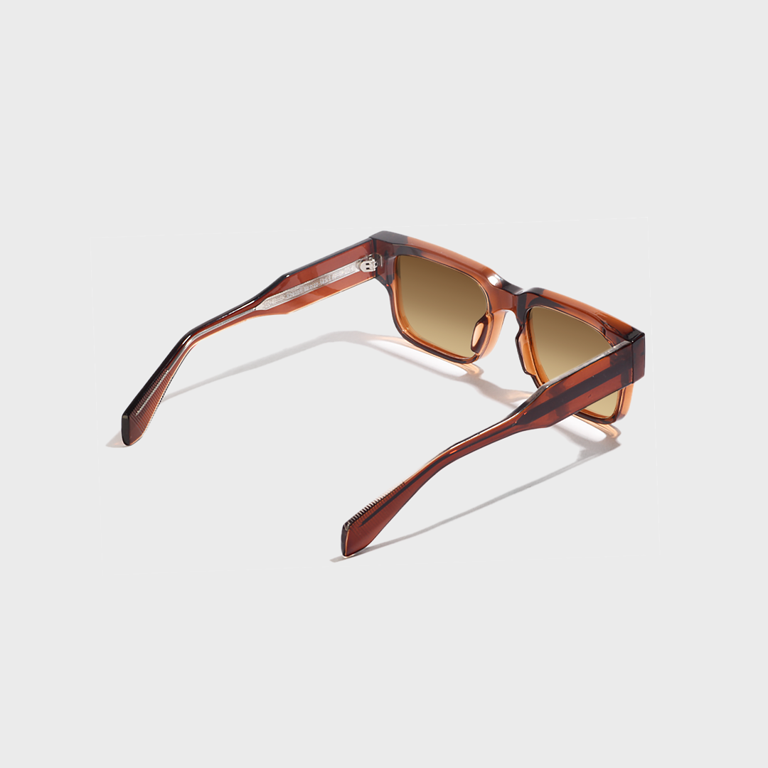 Araku // Brown