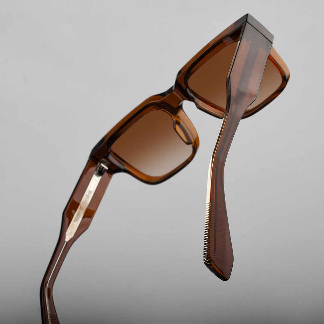 Araku // Brown