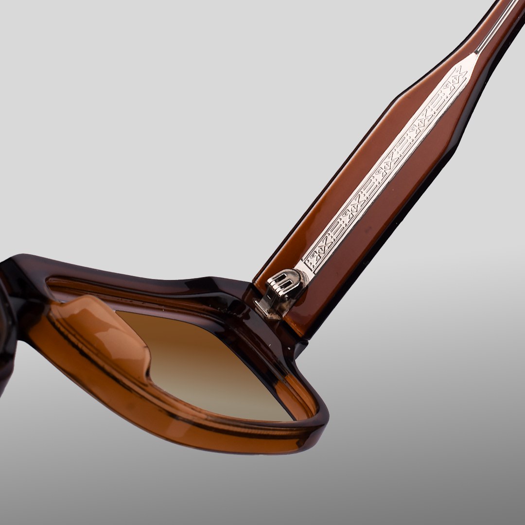Araku // Brown