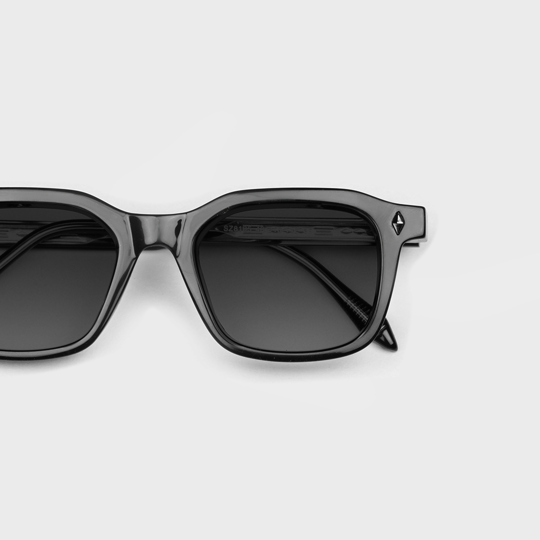 Dzongu // Black