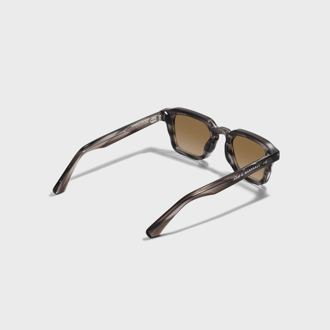 Marco // Textured Brown