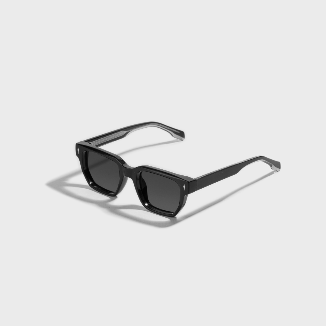 Ziro // Black