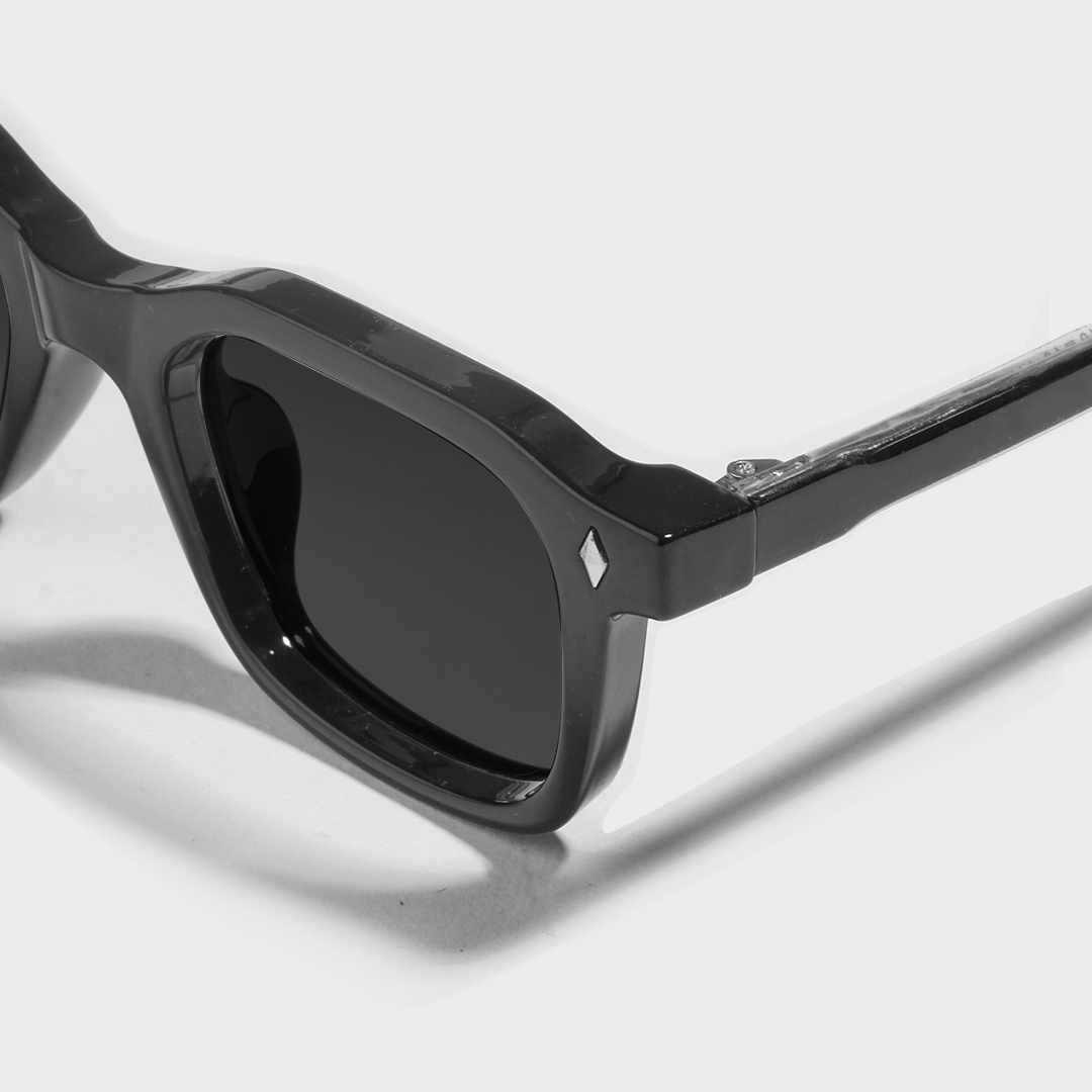 Dzongu // Black
