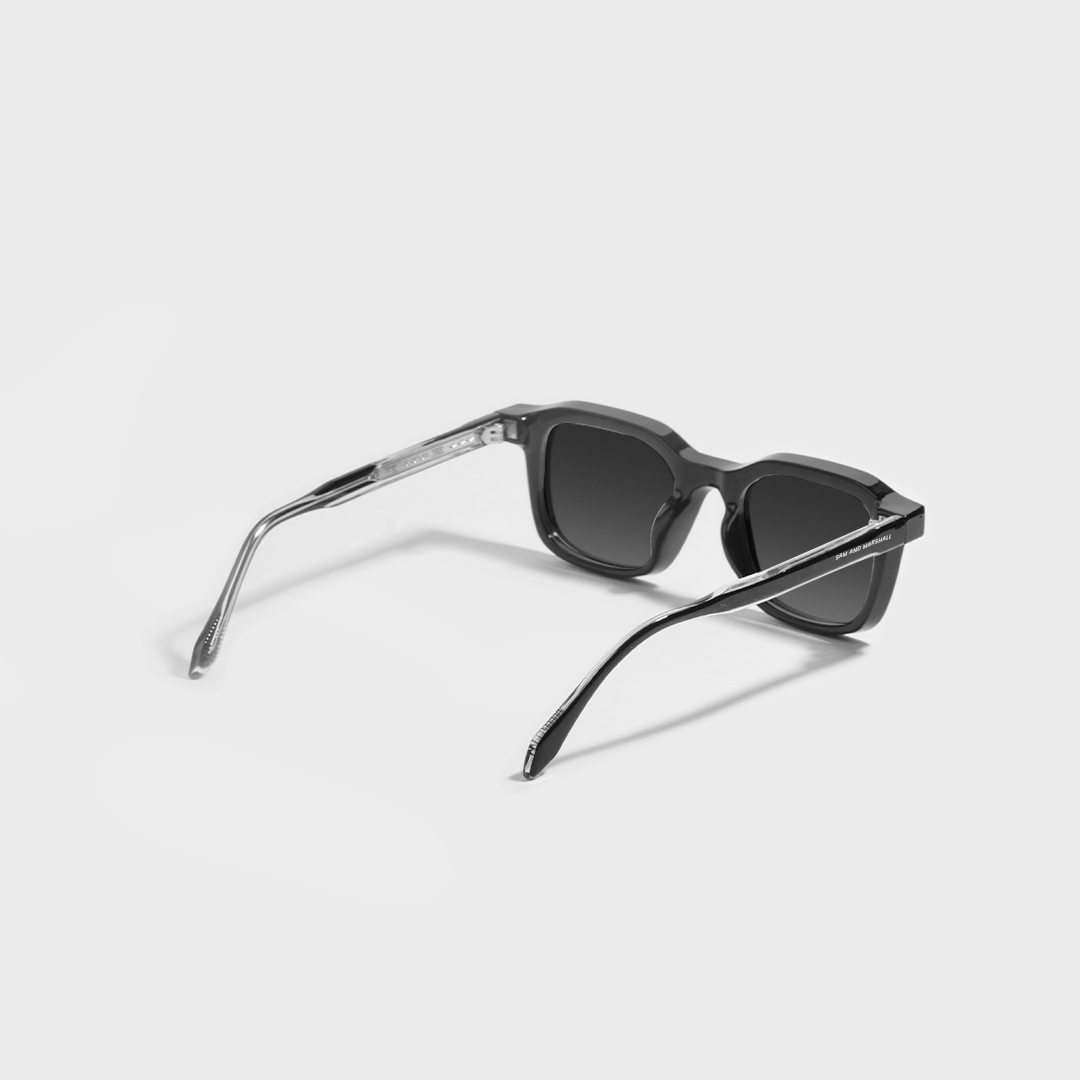 Dzongu // Black