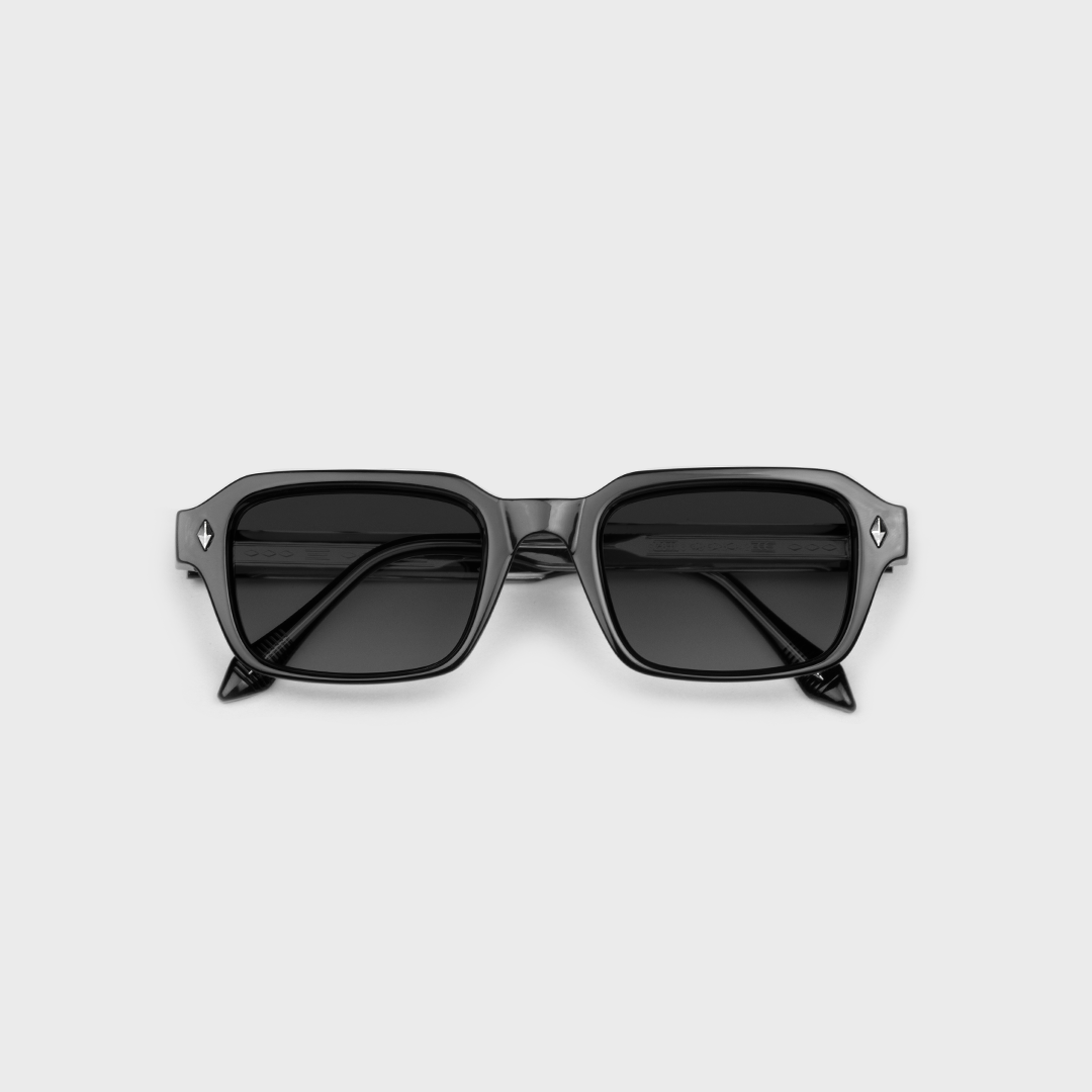 Tawang // Black