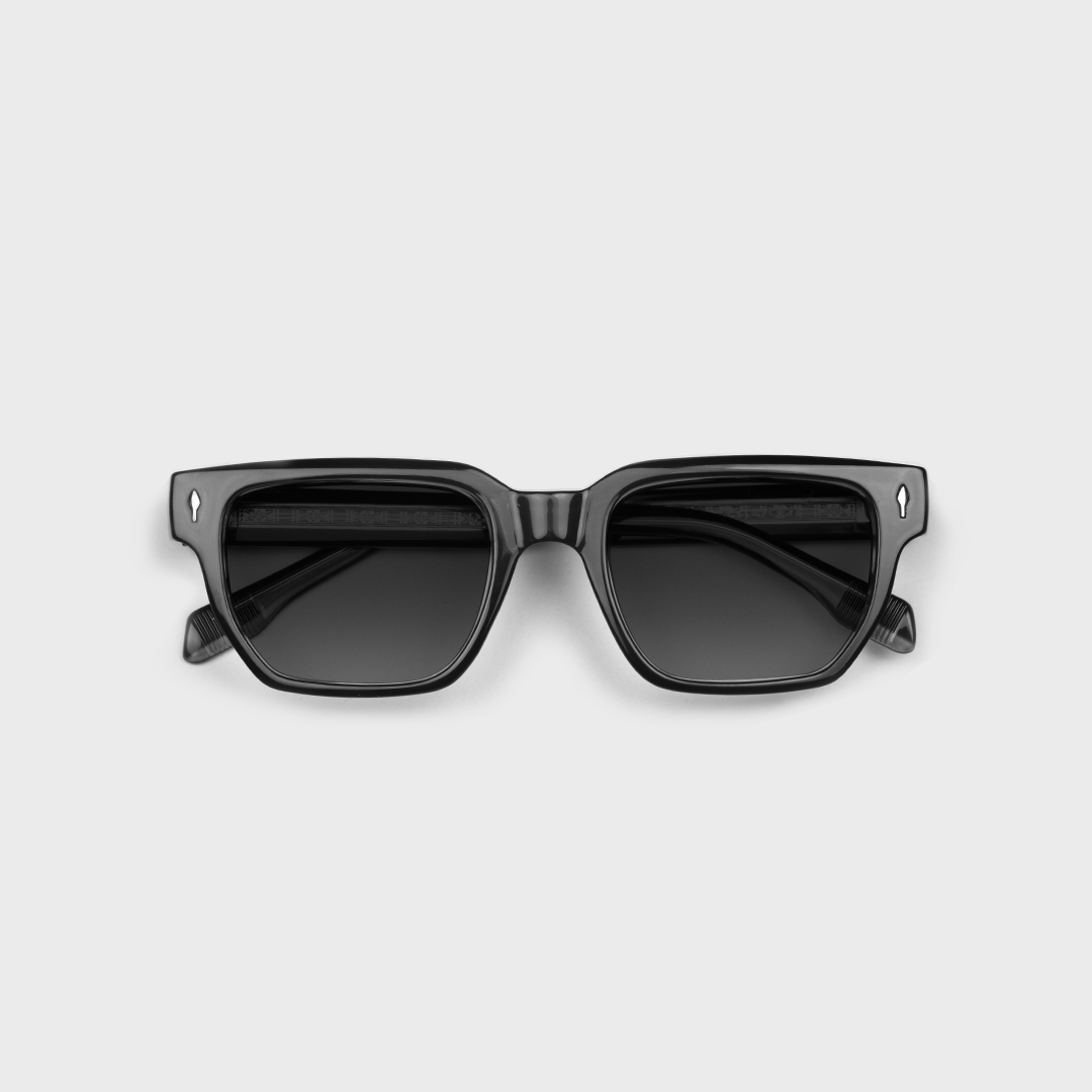 Ziro // Black