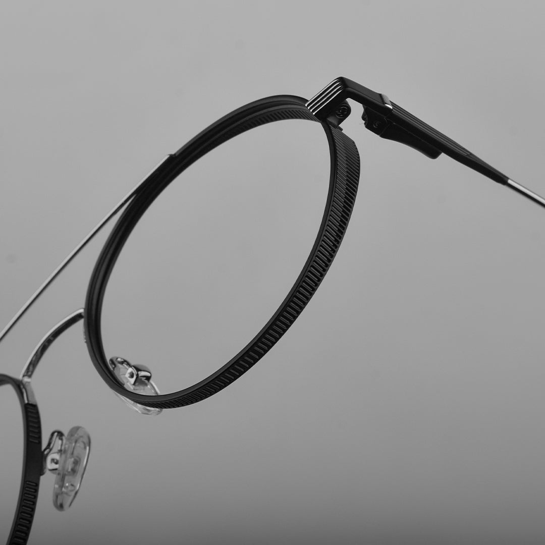 Zirconium (Zr) // Black Silver