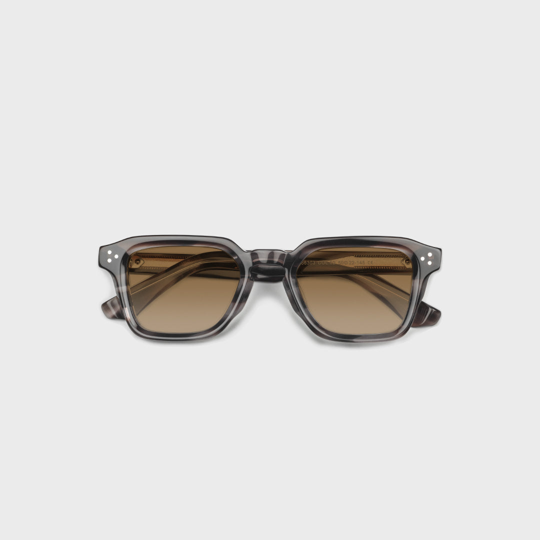 Marco // Textured Brown