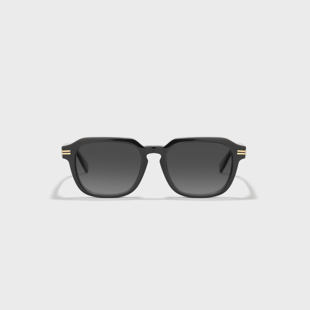 Phantom // Black