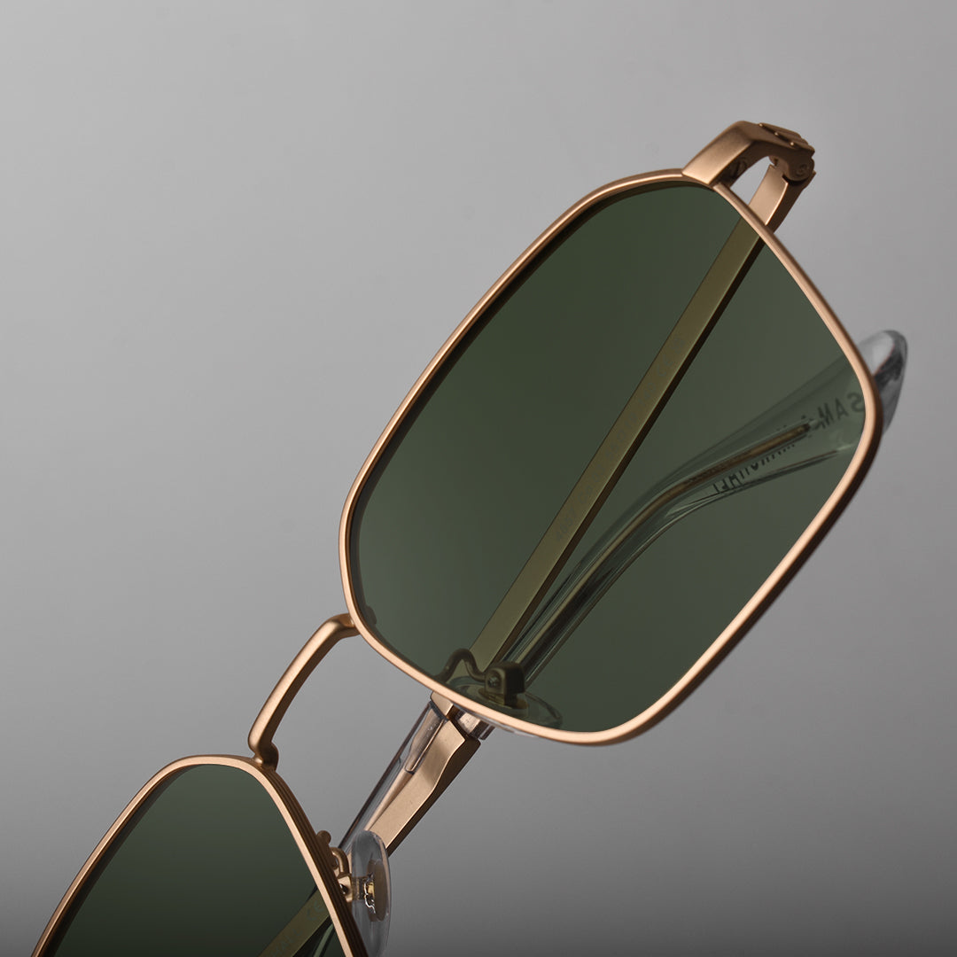 Gaze // Gold