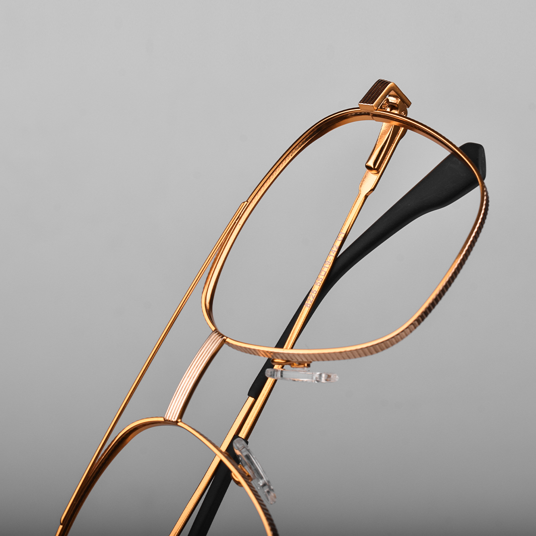 Chromium (Ch) // Gold