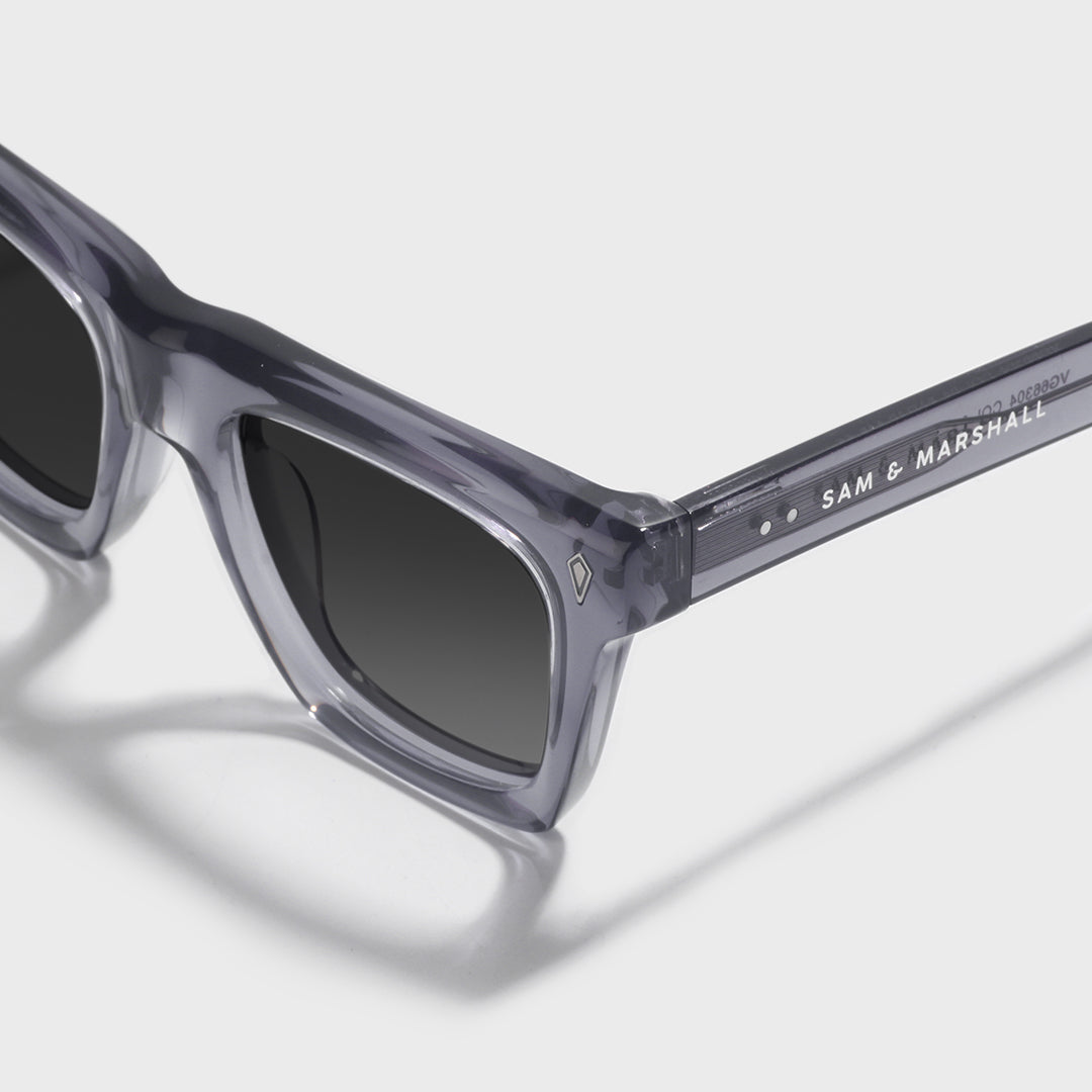 Rocco // Trans Grey