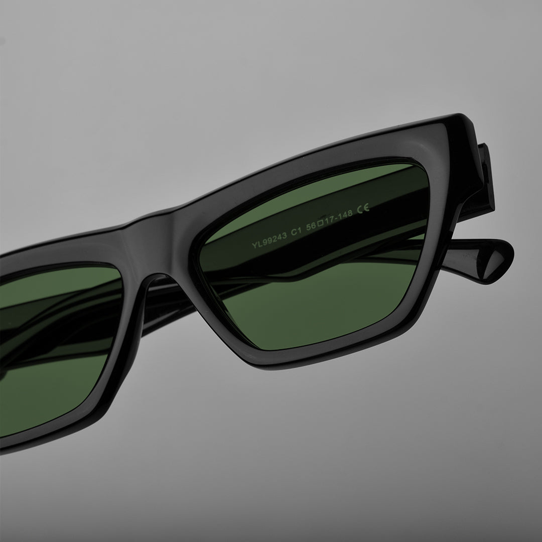 Falcon // Black