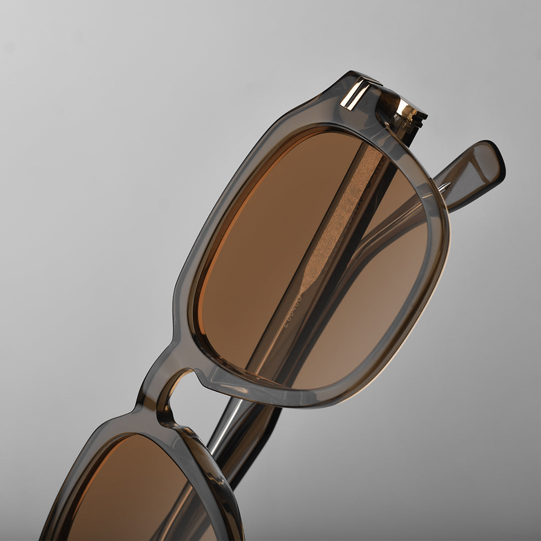 Phantom // Trans Brown