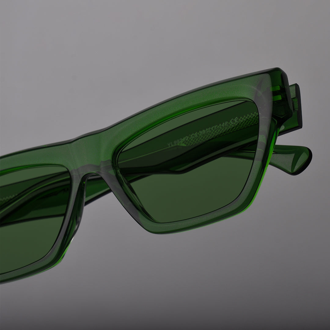 Falcon // Green