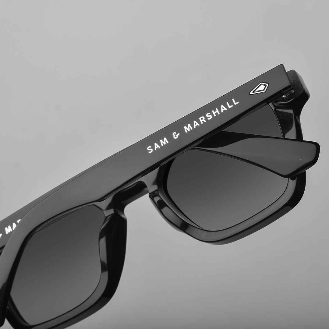 Marco // Black