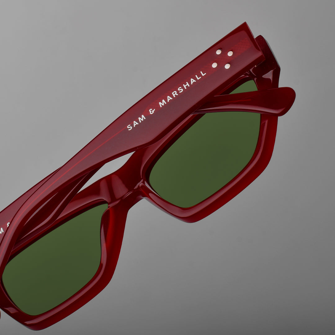 Falcon // Red