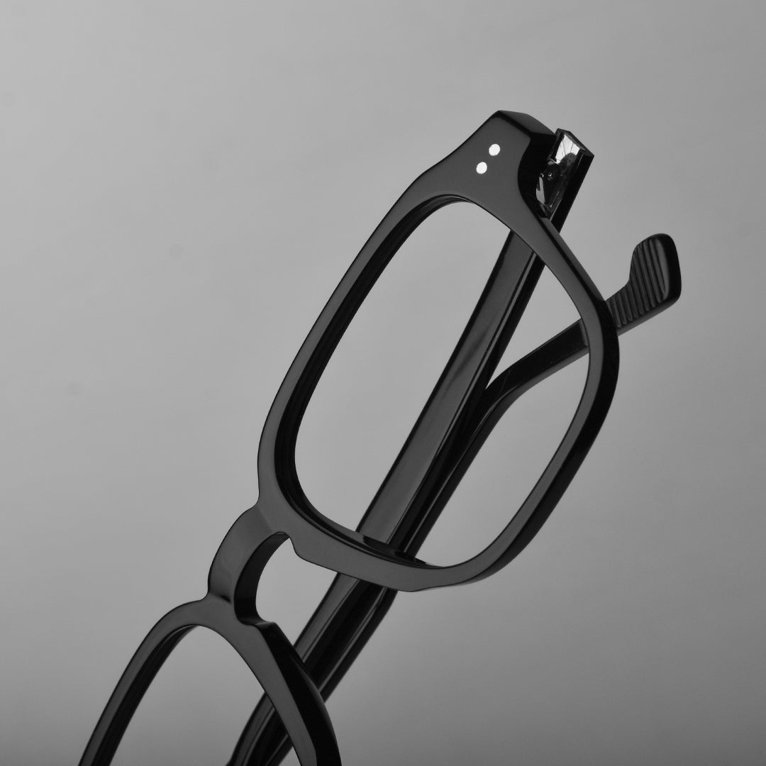 Ember // Black