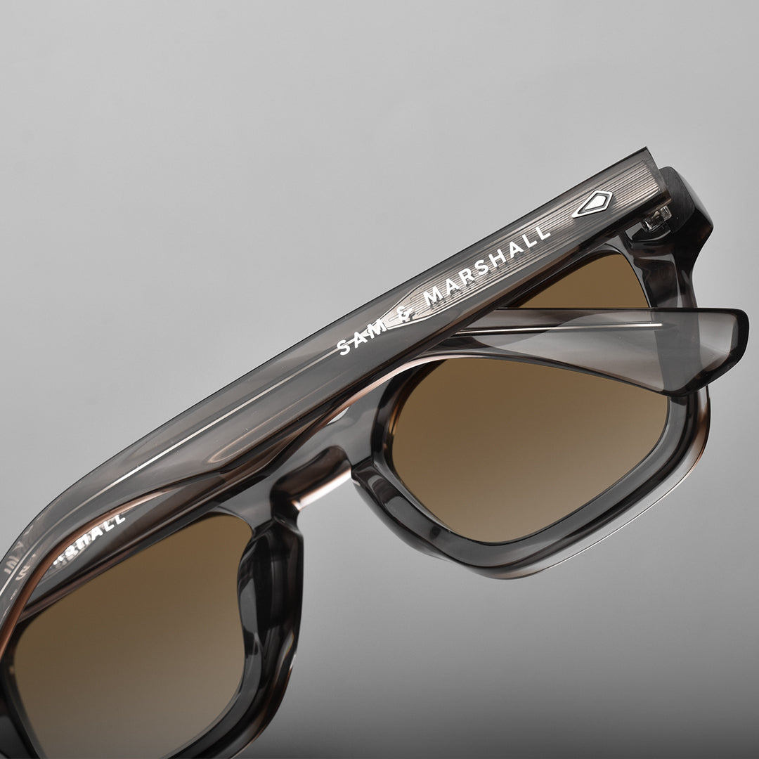 Marco // Textured Brown