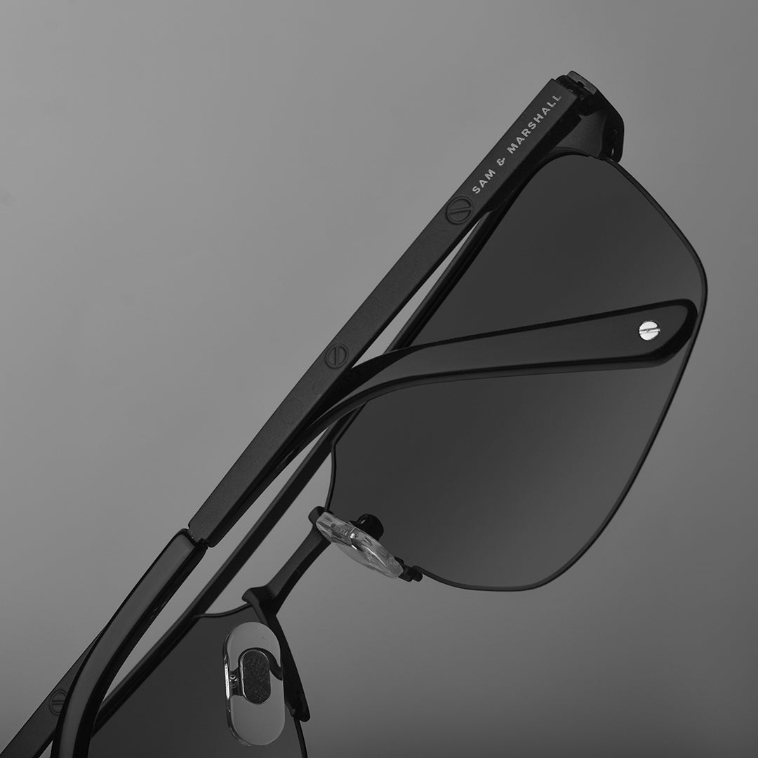 Regent // Black
