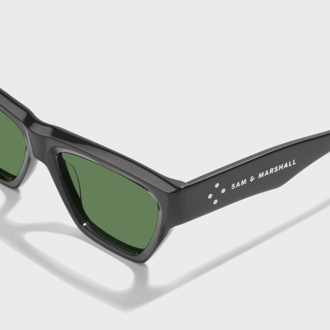Falcon // Black