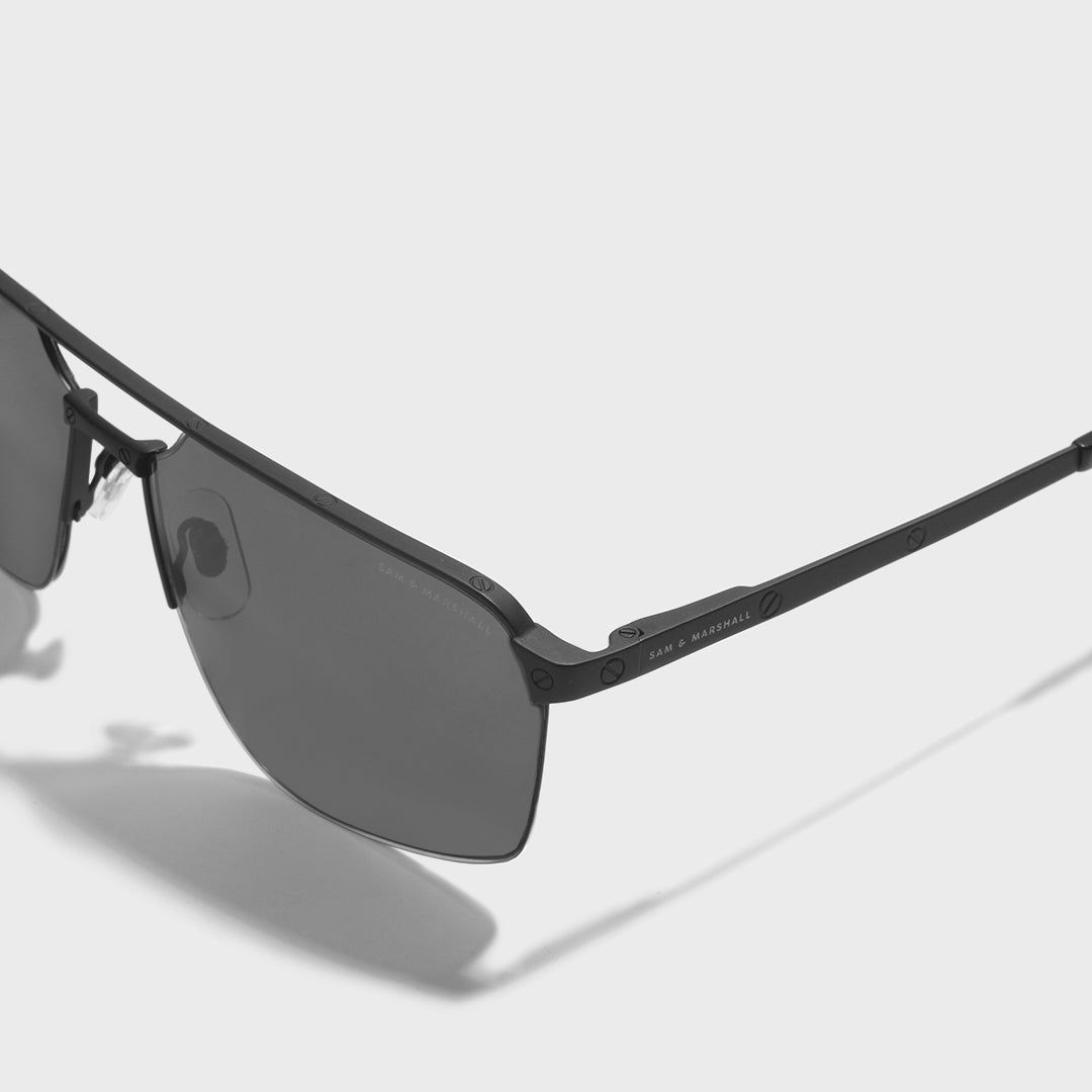 Regent // Black