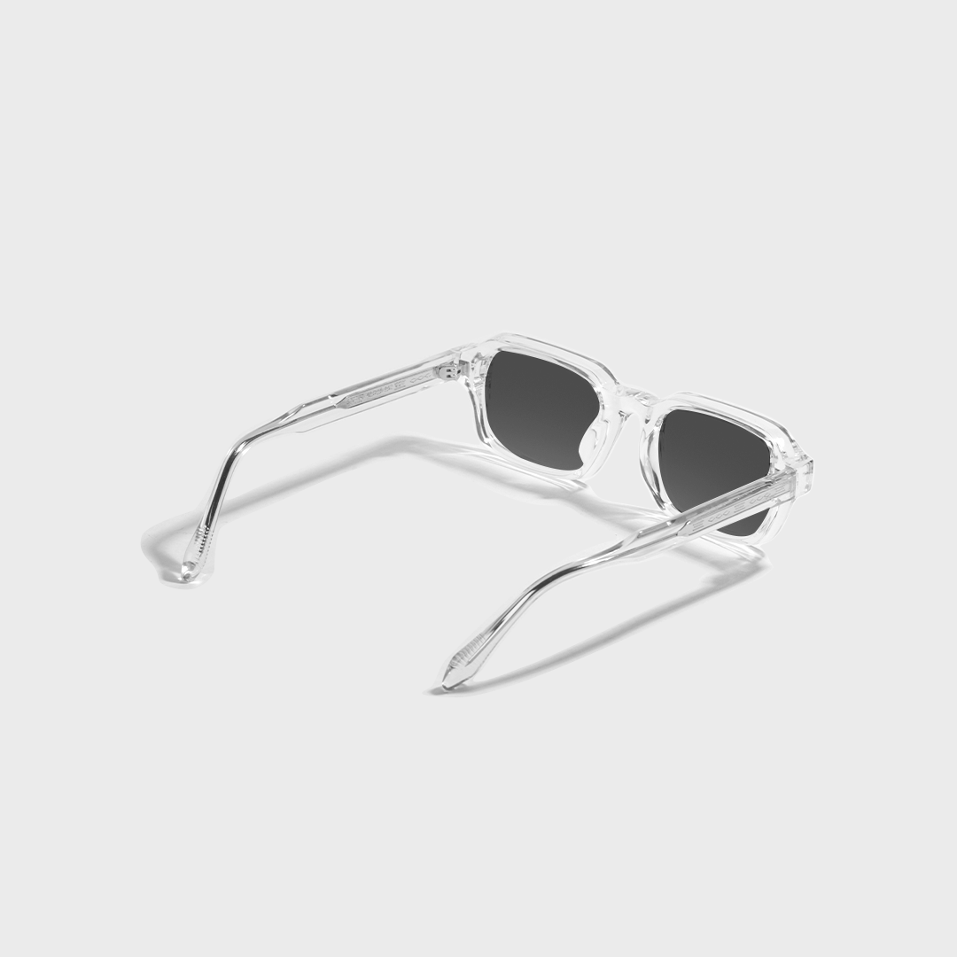 Tawang // White